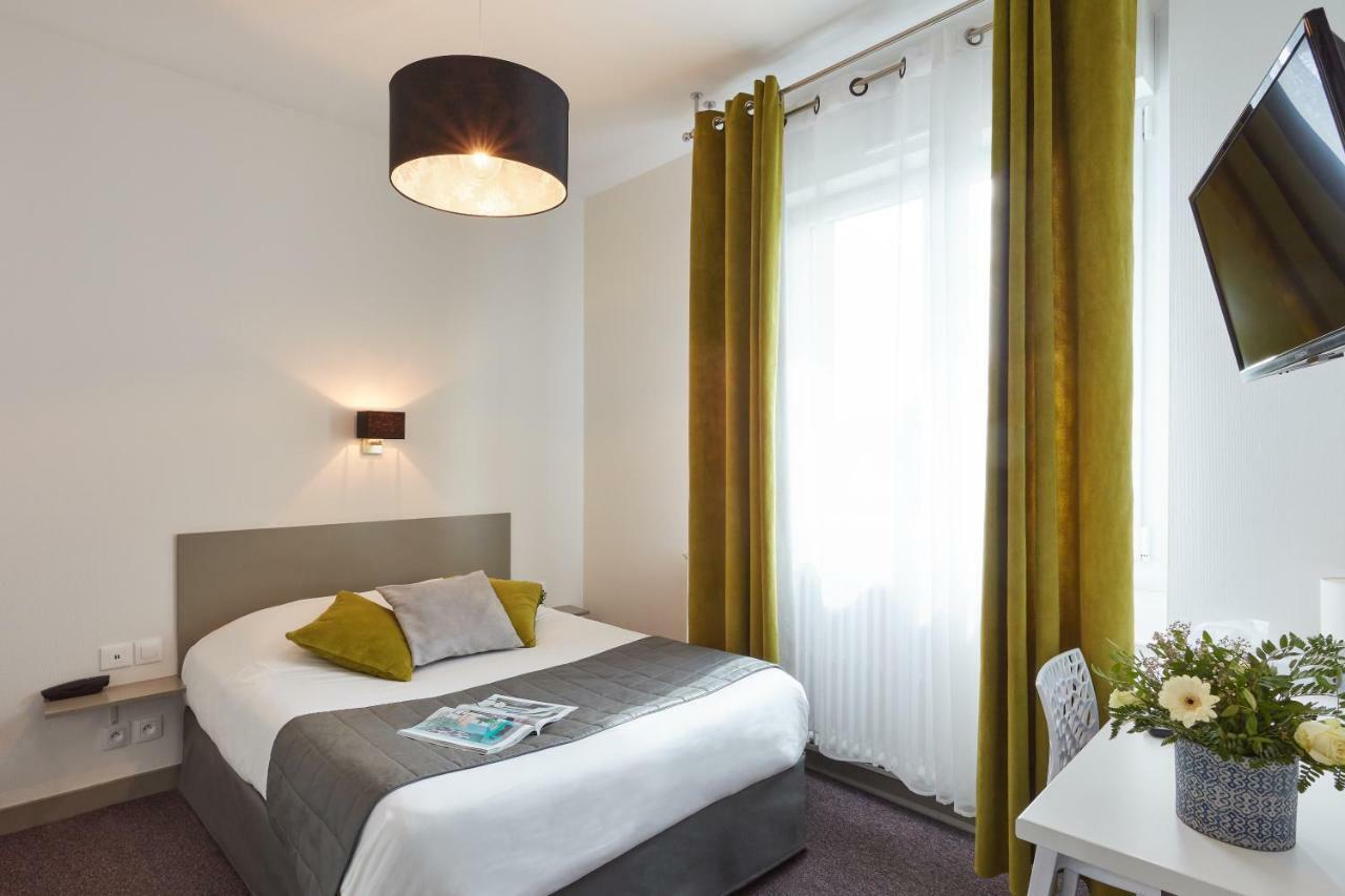 Hotel De La Pommeraie Льо Ман Екстериор снимка
